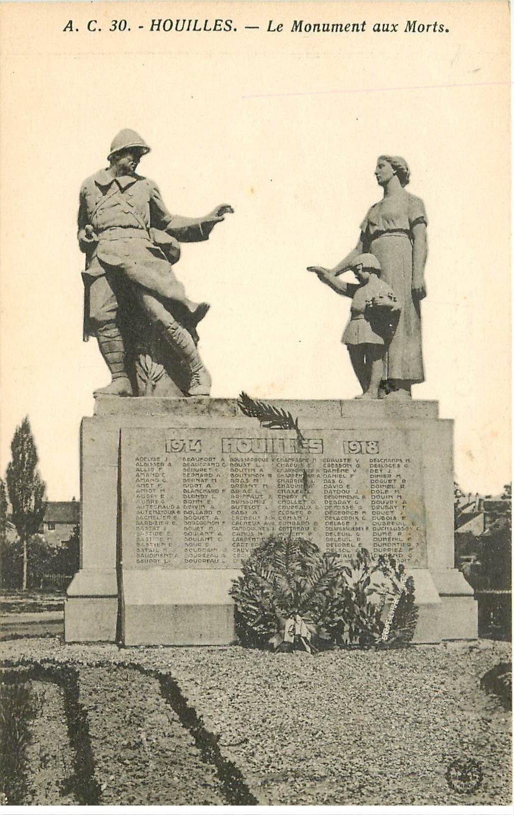 carte postale ancienne 78 HOUILLES. Monument aux Morts