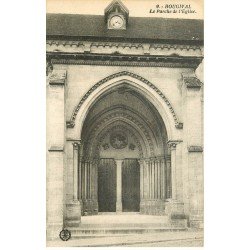 carte postale ancienne 78 BOUGIVAL. Porche de l'Eglise 1946
