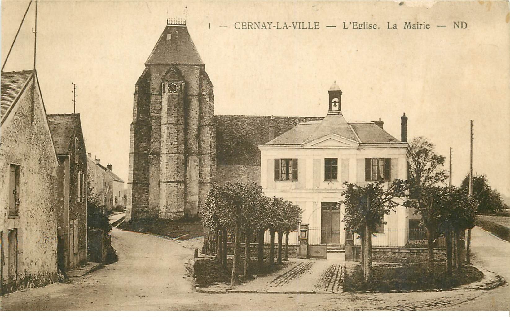 carte postale ancienne 78 CERNAY-LA-VILLE. Eglise et Mairie