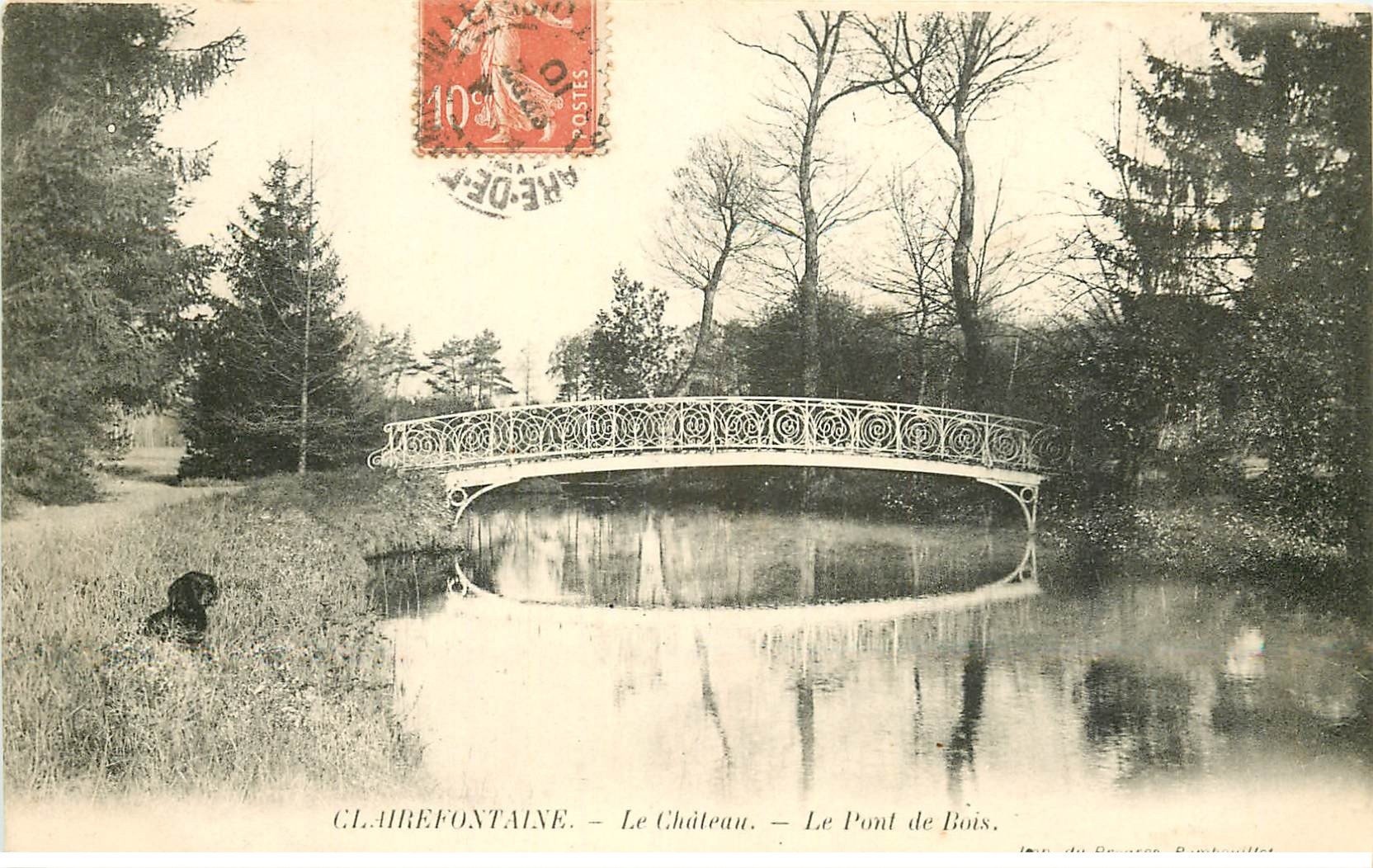 carte postale ancienne 78 CLAIREFONTAINE. Château le Pont de Bois 1910 avec Chien