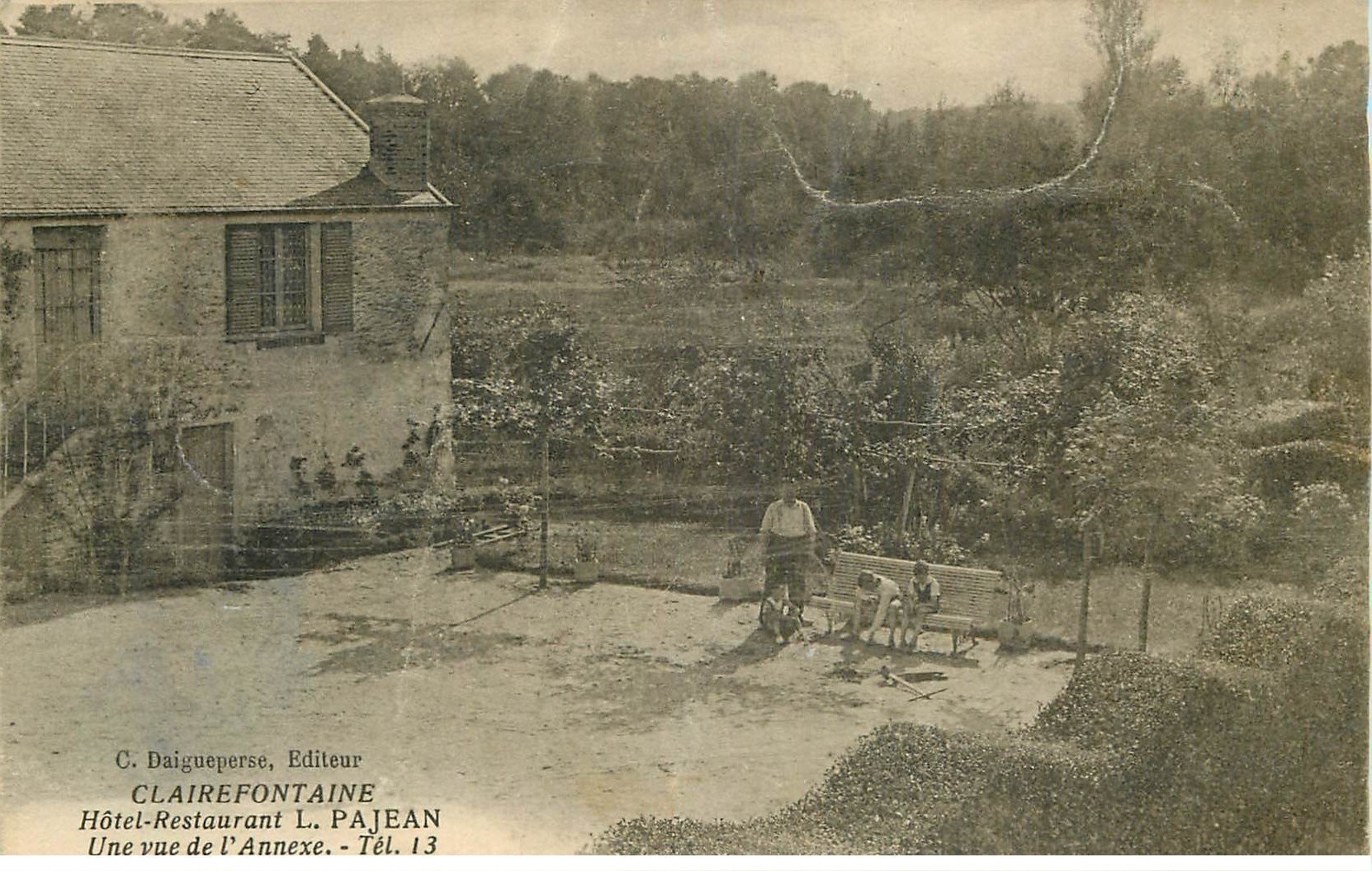 carte postale ancienne 78 CLAIREFONTAINE. Hôtel Restaurant Pajean. L'Annexe animation 1937. Un peu fripée