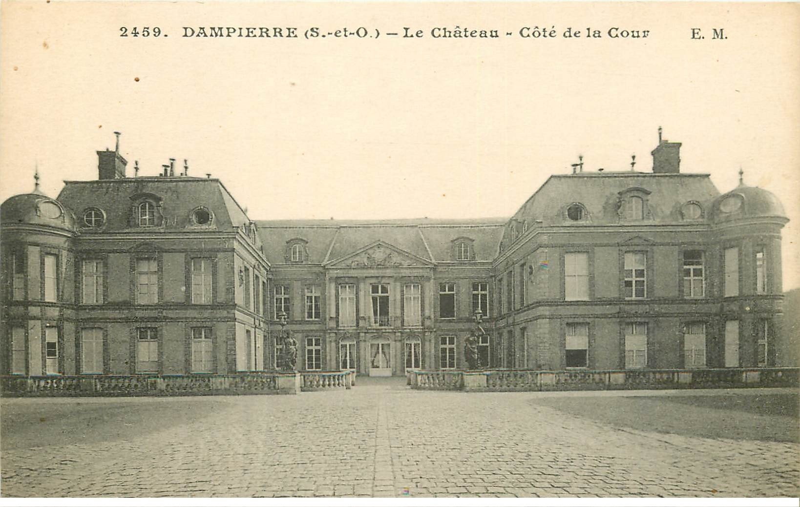 carte postale ancienne 78 DAMPIERRE. Le Château Cour