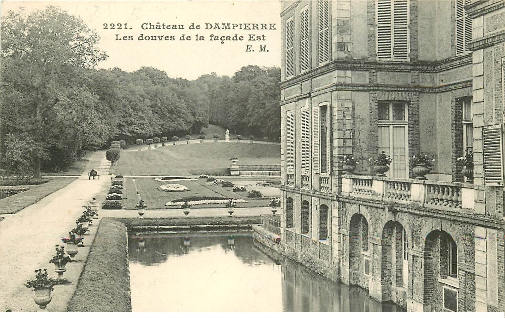 carte postale ancienne 78 DAMPIERRE. Le Château Douves