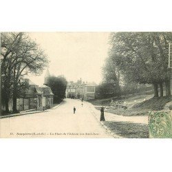 carte postale ancienne 78 DAMPIERRE. Place du Château Demi-Lune 1907