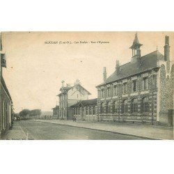 carte postale ancienne 78 HOUDAN. Les Ecoles Rue Epernon