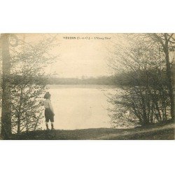 carte postale ancienne 78 HOUDAN. Enfant à l'Etang Neuf 1923