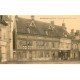 carte postale ancienne 78 HOUDAN. Pompe à Essence et Vieille Maison