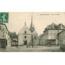 carte postale ancienne 78 JOUY-EN-JOSAS. Place de l'Eglise 1910