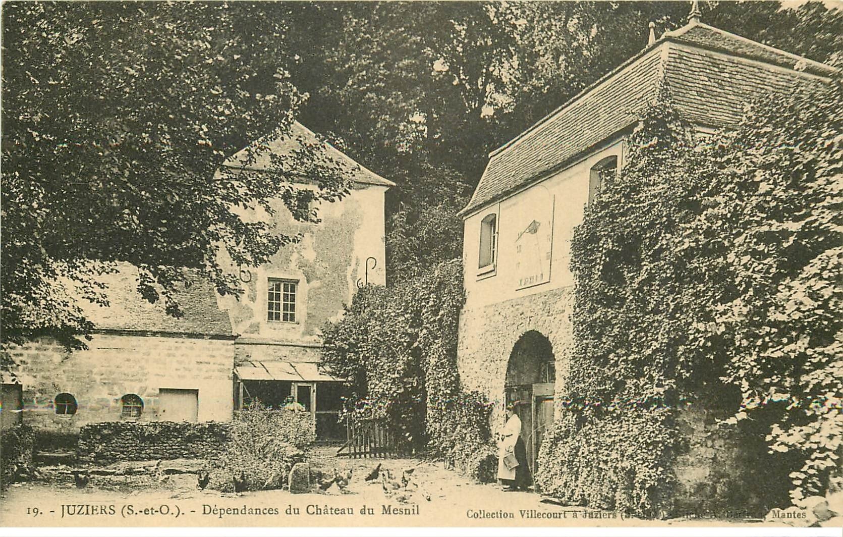 carte postale ancienne 78 JUZIERS. Dépendances du Château du Mesnil Fermière et Poules