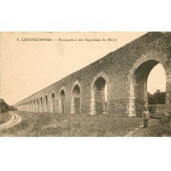 carte postale ancienne 78 LA FALAISE. Aqueducs de Marly animation
