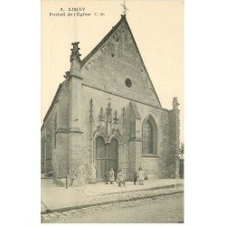 carte postale ancienne 78 LIMAY. Portail Eglise animation