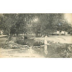carte postale ancienne 78 LE VESINET. Passage du Gué Lac 1918