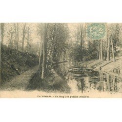 carte postale ancienne 78 LE VESINET. Le Long des Petites Rivières personnage à gauche