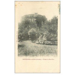 carte postale ancienne 14 CREVECOEUR-EN-AUGE. Château du Haut Parc belle animation vers 1905