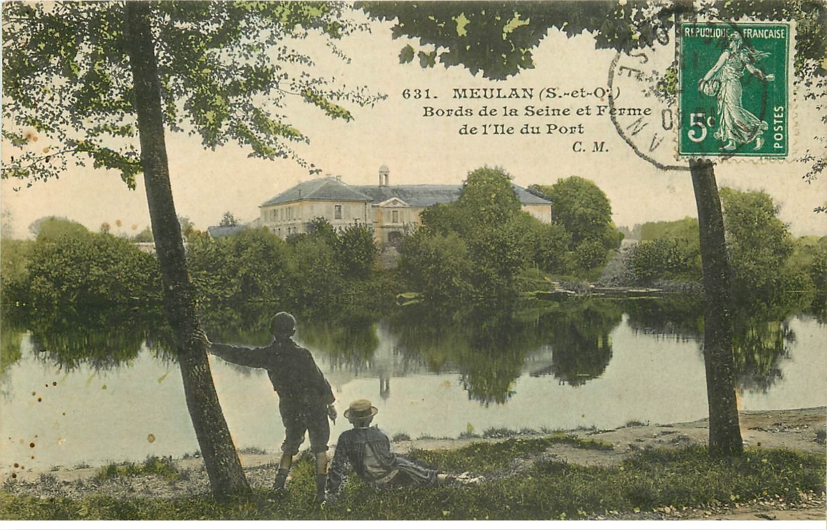 carte postale ancienne 78 MEULAN. Enfants regardant la Ferme de l'Île du Port 1911