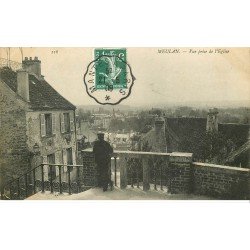 carte postale ancienne 78 MEULAN. Personnage regardant la Ville 1909 de l'Eglise