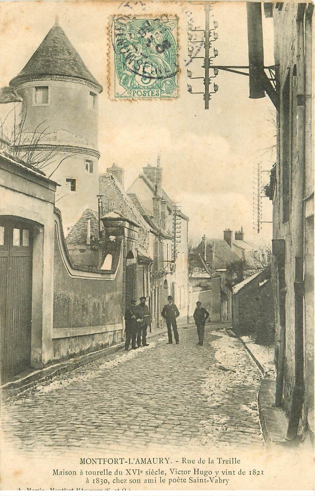 carte postale ancienne 78 MONTFORT-L'AMAURY. Rue de la Treille 1908 Facteur avec sa boite en bois