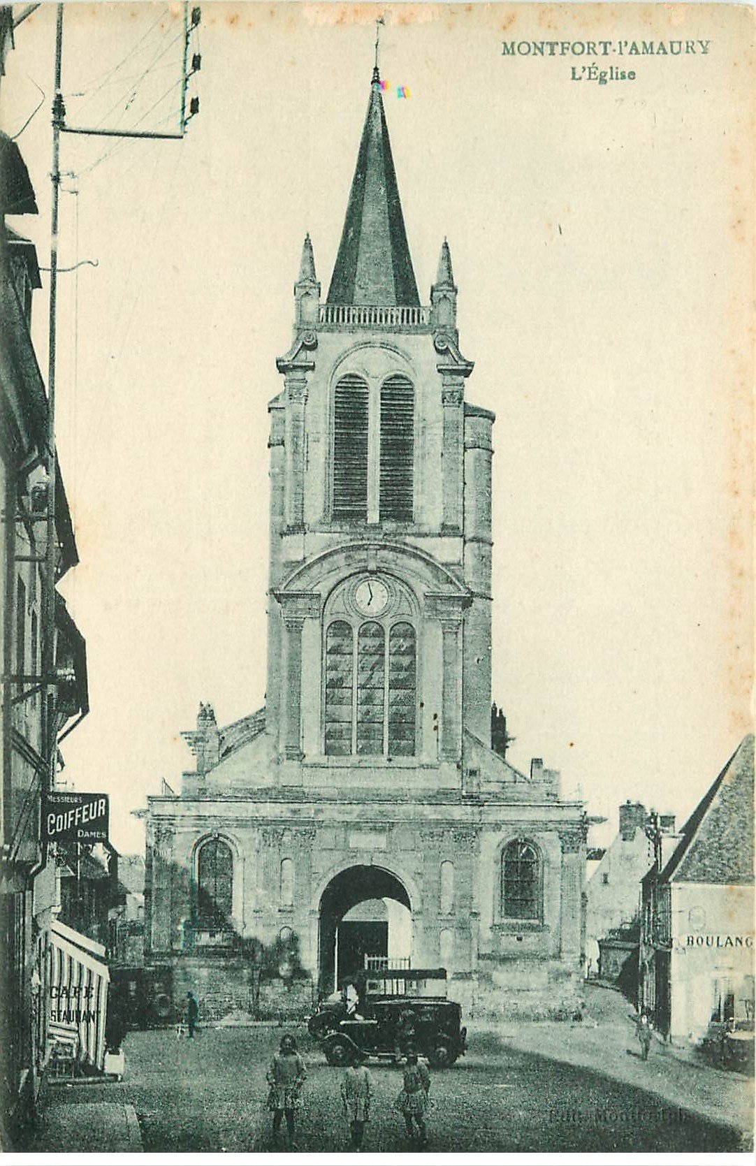 carte postale ancienne 78 MONTFORT-L'AMAURY. L'Eglise, Coiffeur et voitures