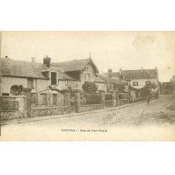 carte postale ancienne 78 TRAPPES. Rue du Port Royal. Edition Berger Frères