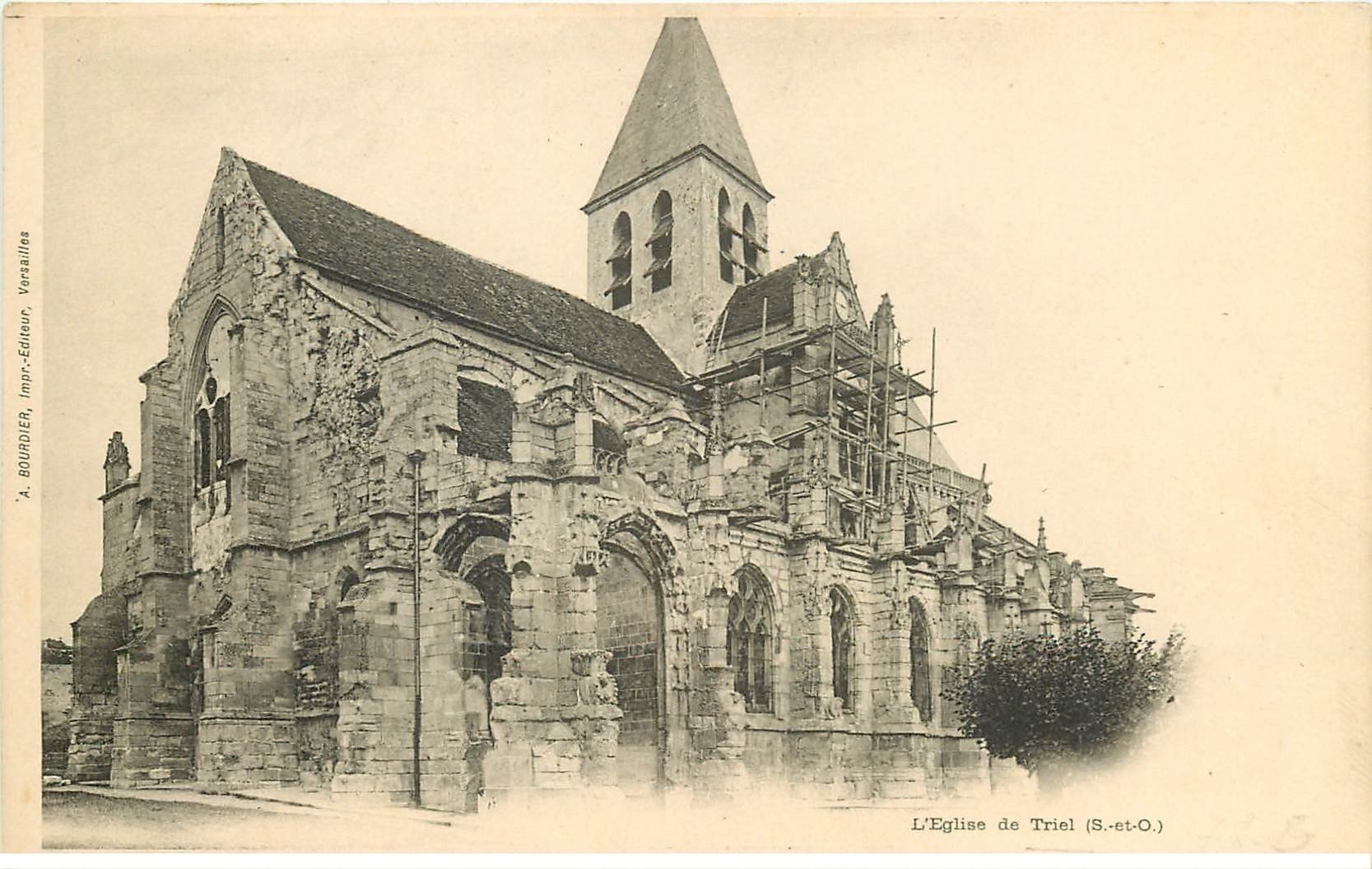 carte postale ancienne 78 TRIEL. L'Eglise en rénovation