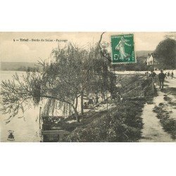carte postale ancienne 78 TRIEL. Animation Bords de Seine 1915
