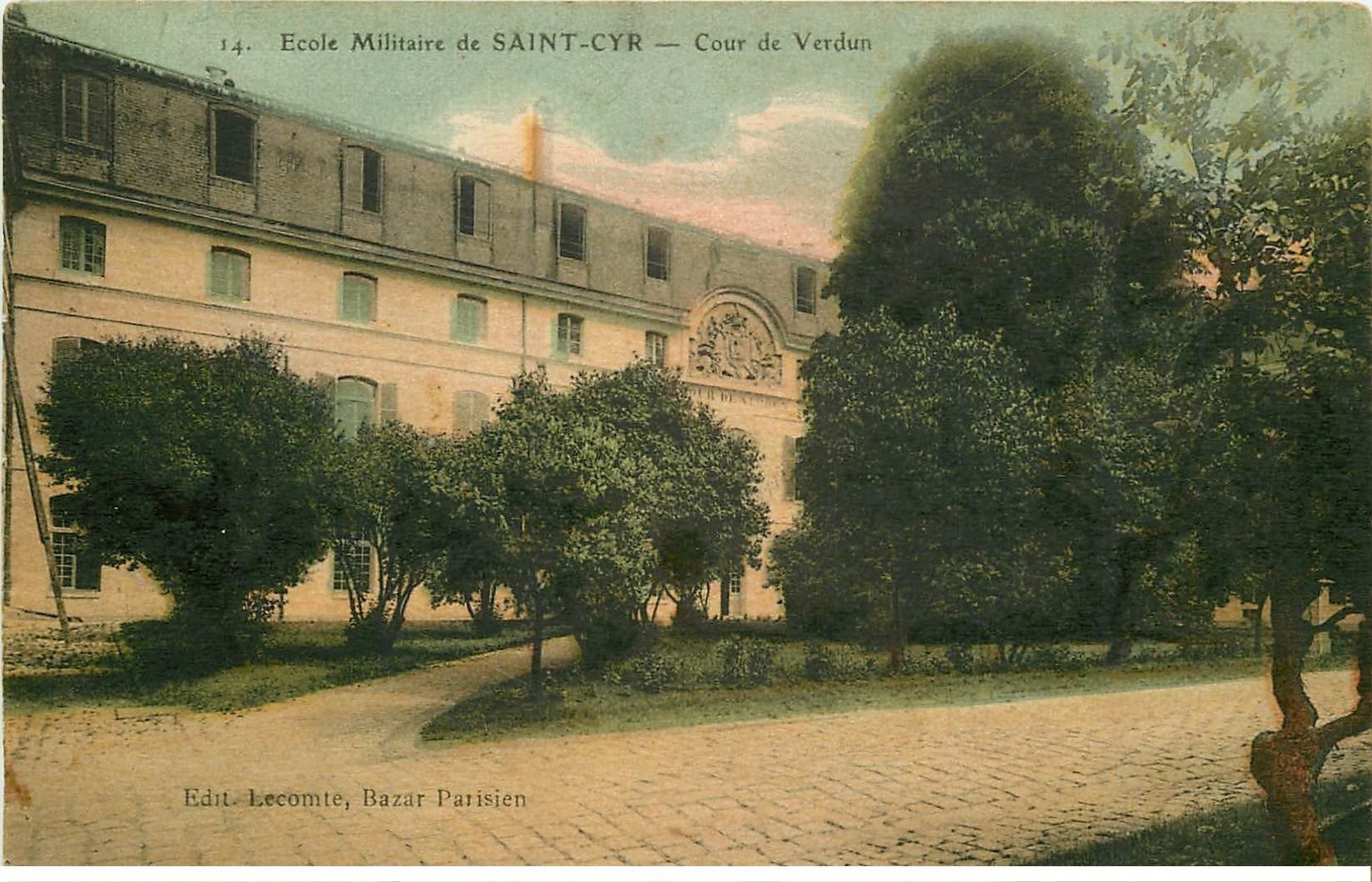 carte postale ancienne 78 ECOLE MILITAIRE DE SAINT-CYR. Cours Verdun