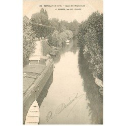 carte postale ancienne 78 MEULAN. Péniche Quai de l'Arquebuse 1902