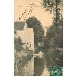 carte postale ancienne 78 MEULAN. L'Aubette à l'ancien Moulin d'Horzeau et Canoiste 1908