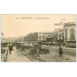 carte postale ancienne 14 DEAUVILLE. Voitures anciennes Boulevard de la Mer 1926