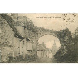 carte postale ancienne 78 MONTFORT-L'AMAURY. Porte Bardoux 1902. Légère plissure