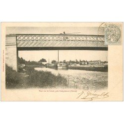 carte postale ancienne 02 GUIGNICOURT. 1903 Pont sur le Canal. Pêcheurs d'Ecrevisse et Péniche