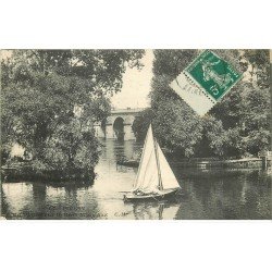 carte postale ancienne 78 POISSY. Voilier Bras du Migneaux 1911