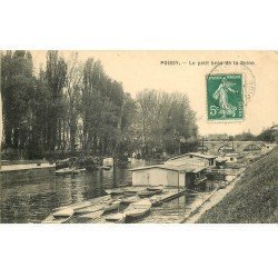 carte postale ancienne 78 POISSY. Barque et Bateaux Lavoir sur la Seine 1913