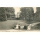 carte postale ancienne 78 RAMBOUILLET. Parc et Tour. Fillettes et ombrelles 1932