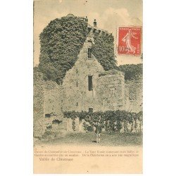 carte postale ancienne 78 VALLEE DE CHEVREUSE. Madelaine Tour Ronde des Gardes animation