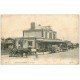 carte postale ancienne 14 DIVES. La Gare Diligence du Grand Hôtel 1907