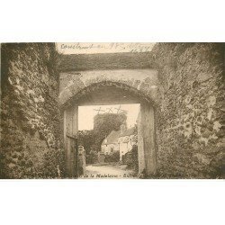 carte postale ancienne K. 78 CHEVREUSE. Dépendances Château de la Madeleine 1934