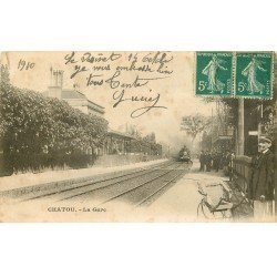 carte postale ancienne K. 78 CHATOU. Entrée du Trainen Gare 1910