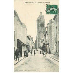 carte postale ancienne 79 BRESSUIRE. Rue Gambetta 1909