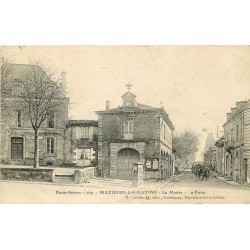 carte postale ancienne 79 MAZIERES-EN-GATINE. La Poste et la Mairie 1917