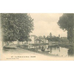 carte postale ancienne 79 MAGNE. Embarcation bords de la Sèvre vers 1900