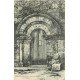 carte postale ancienne 79 PERIGNE. Personnage assis Porte de l'Eglise 1908