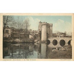 carte postale ancienne 79 PARTHENAY. La Tour Saint-Jacques 1937 Lavandière