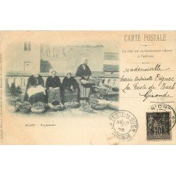79 NIORT. Rare Paysannes marchandes de légumes au Marché. Timbre et oblitération de 1900