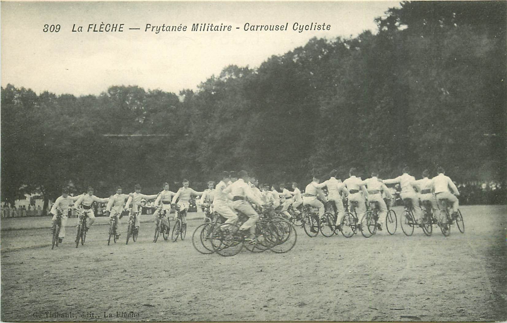 72 LA FLECHE. Prytanée Militaire. Carrousel Cycliste. Sportifs et Vélo
