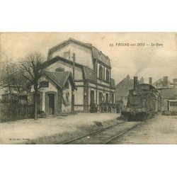 08 VRIGNE AUX BOIS. La Gare avec locomotive à vapeur 1919