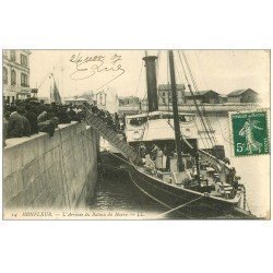carte postale ancienne 14 HONFLEUR. 1907 Arrivée du Bateau du Havre