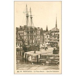carte postale ancienne 14 HONFLEUR. Bassin Quai Sainte-Catherine