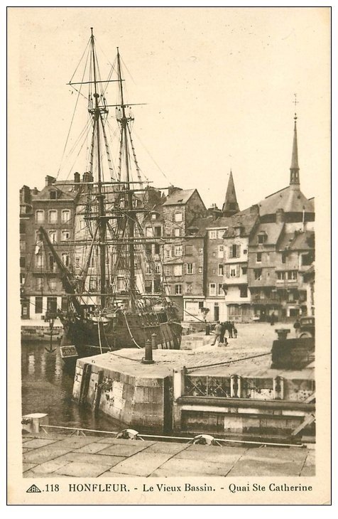 carte postale ancienne 14 HONFLEUR. Bassin Quai Sainte-Catherine
