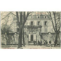 81 CASTRES. La Banque de France belle animation